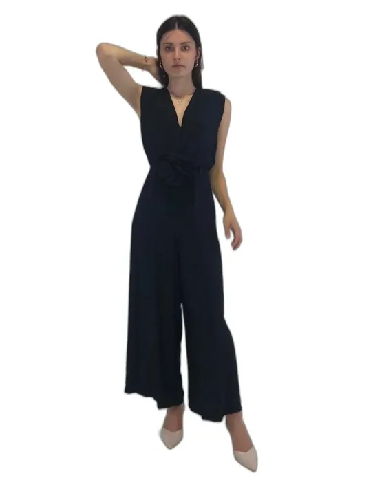 Modello Tuta black